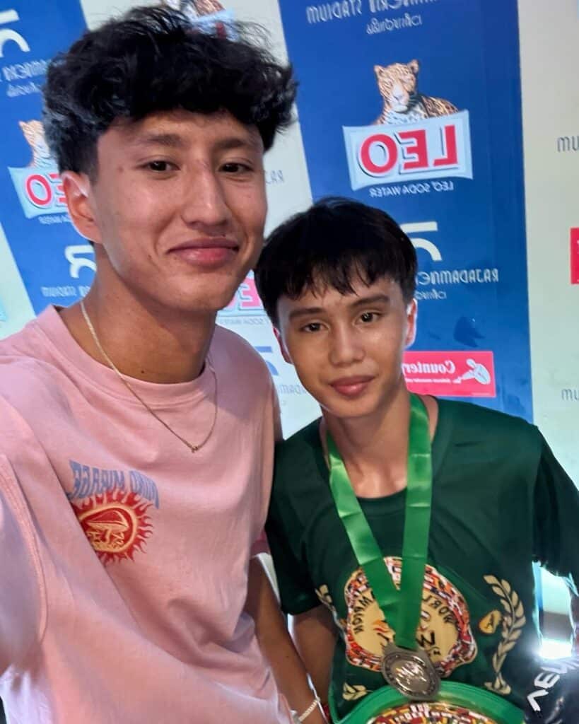 ยูนิส