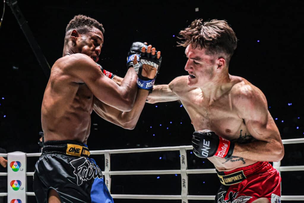 ONE ลุมพินี 135