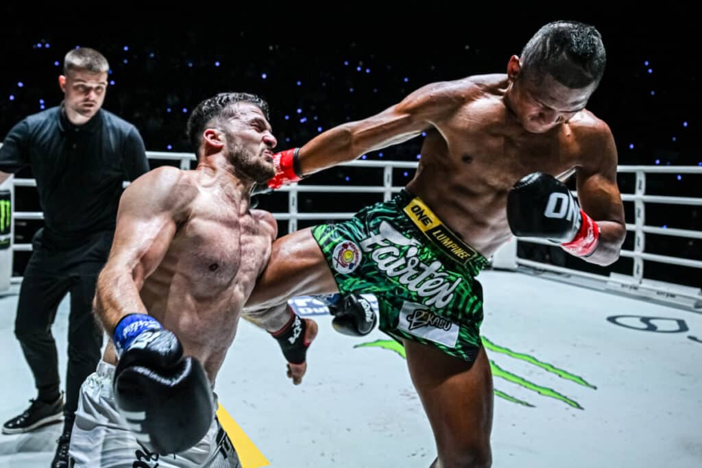 ONE ลุมพินี 144